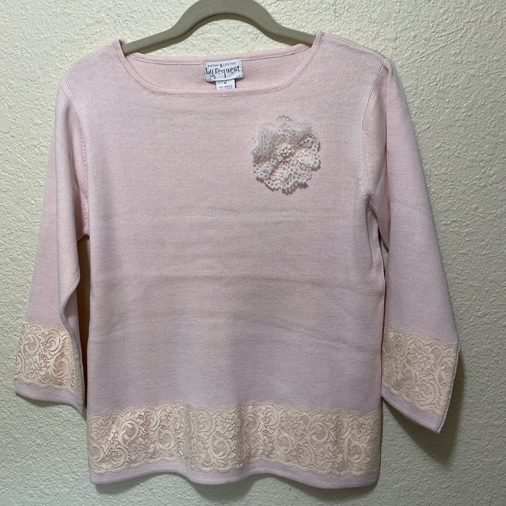 Kathy Levine By Request Vintage Women's Pink Lace Trimmed Sweater. NWOT. Size M.